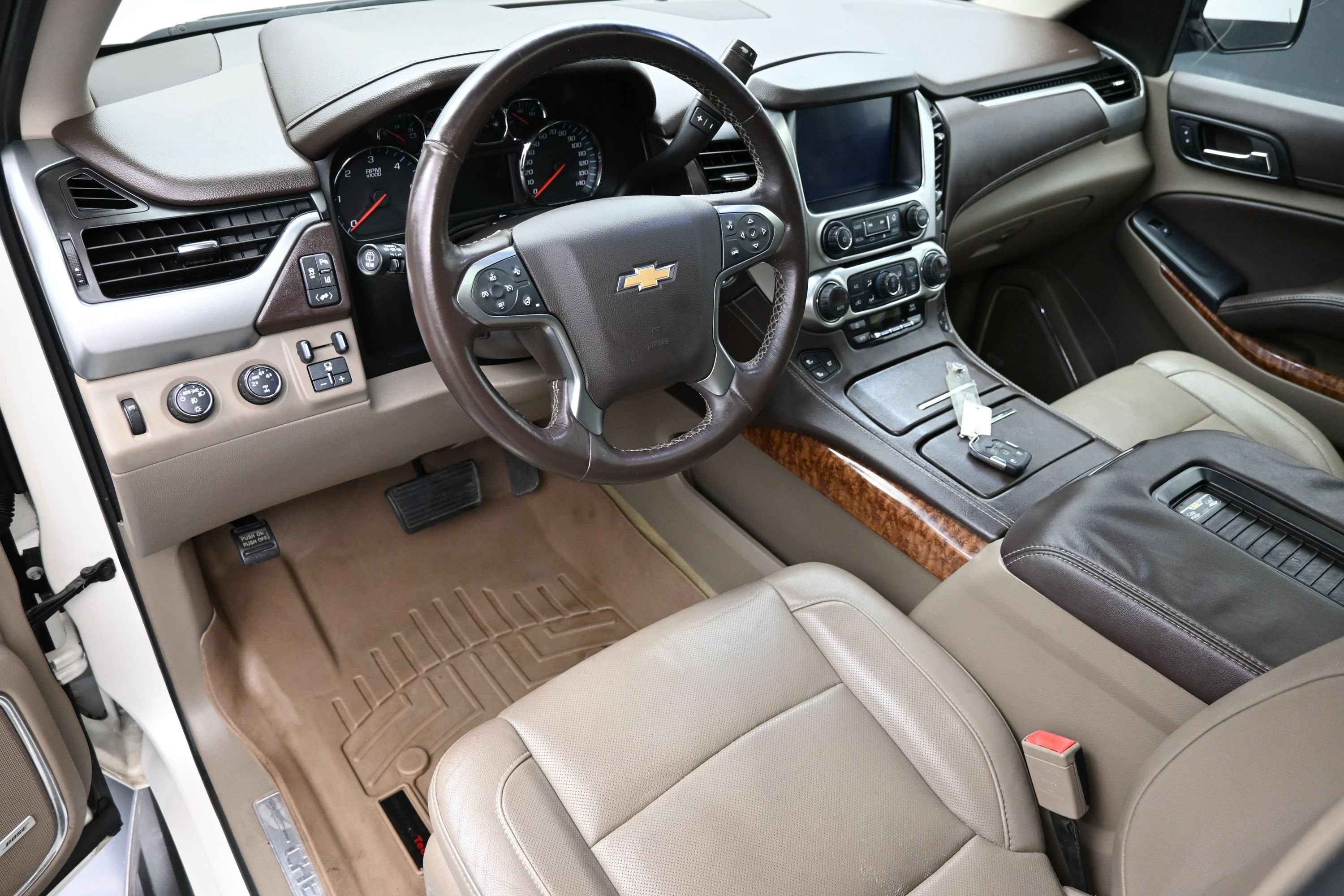 Used 2015 Chevrolet Suburban LTZ AWD/4WD image 22