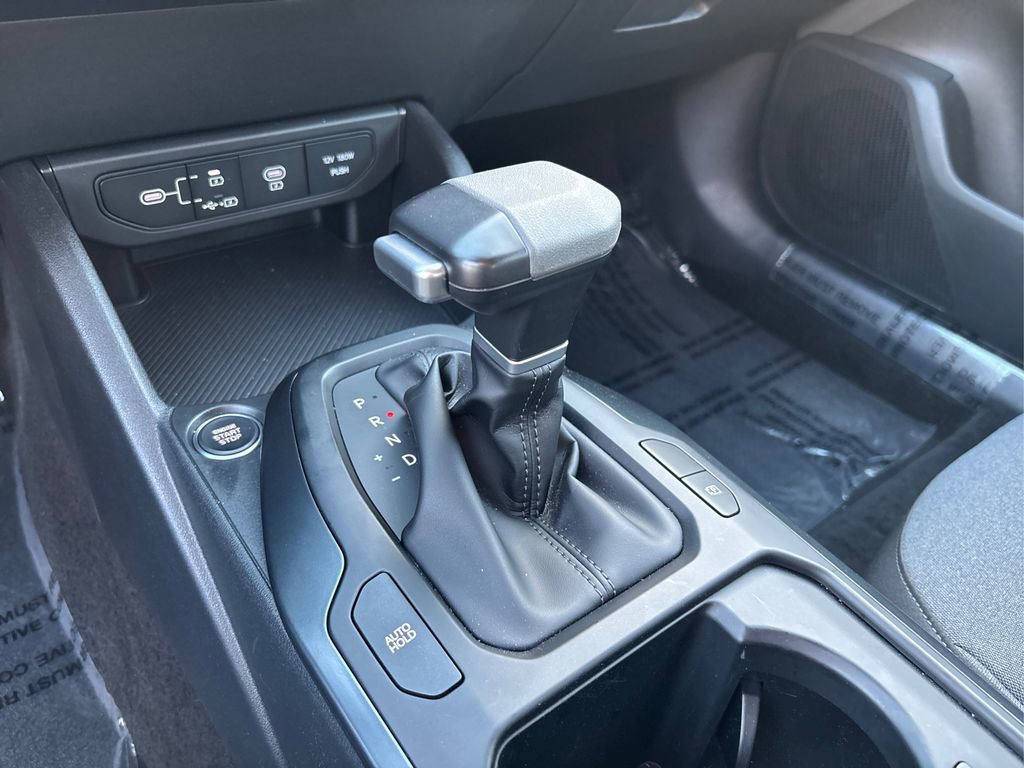 Certified 2025 Kia K4 LXS image 30