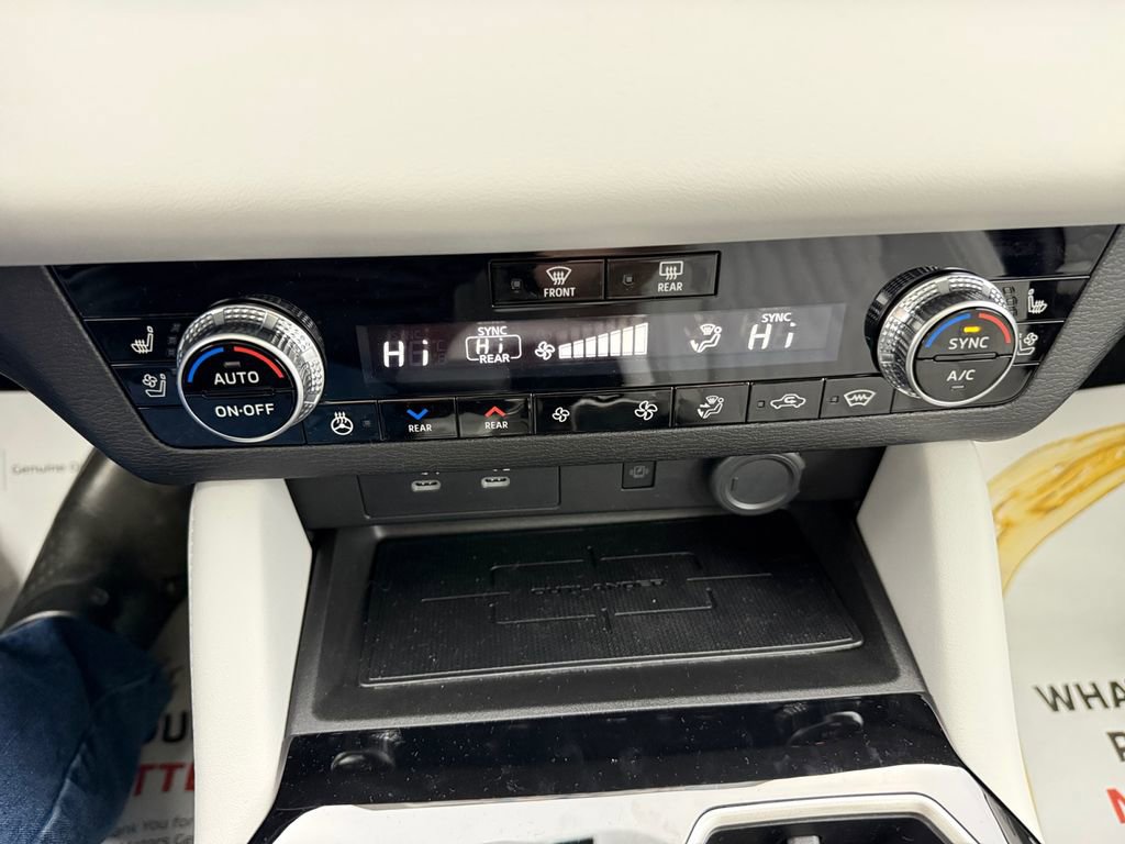 New 2026 Mitsubishi Outlander SEL AWD/4WD image 33