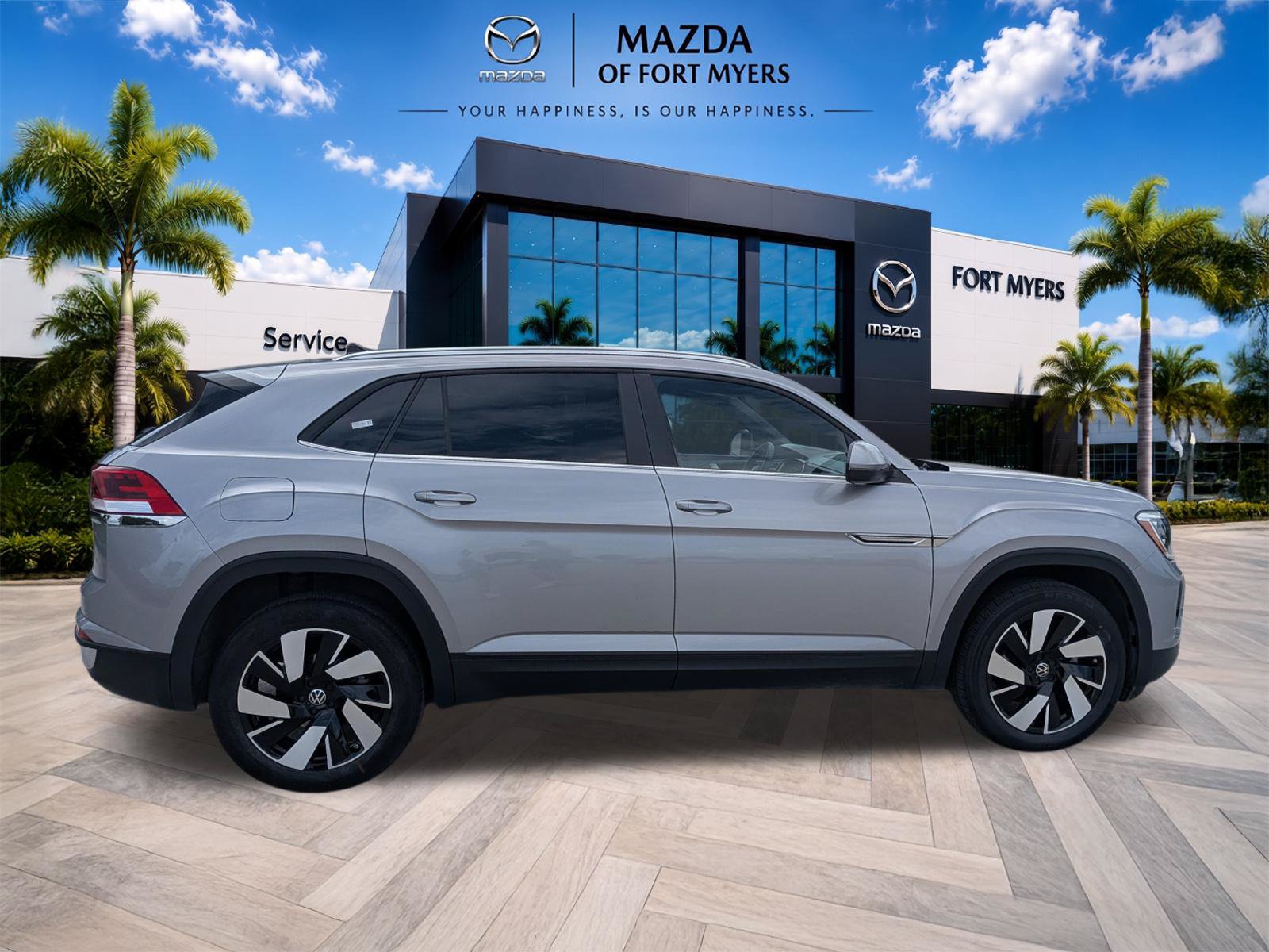 Used 2025 Volkswagen Atlas Cross Sport SE AWD/4WD image 3