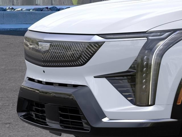 New 2027 Cadillac Optiq Luxury w/ LPO, Floor Liner Package AWD/4WD image 13