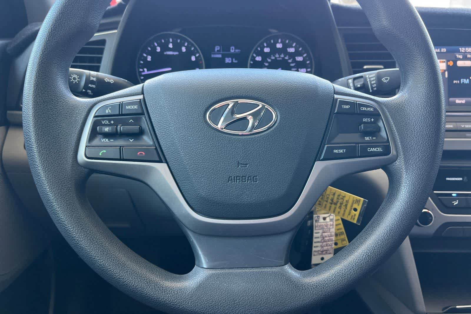 Used 2017 Hyundai Elantra SE FWD image 23