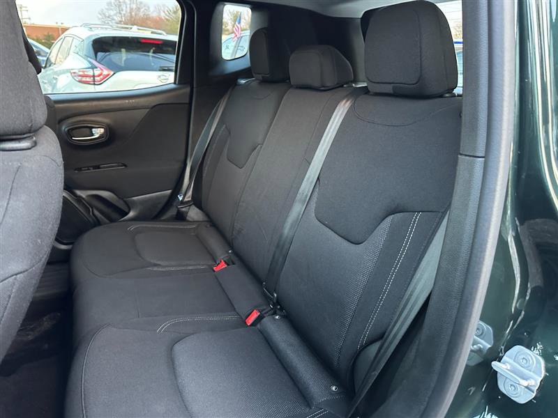 Used 2021 Jeep Renegade Sport image 15