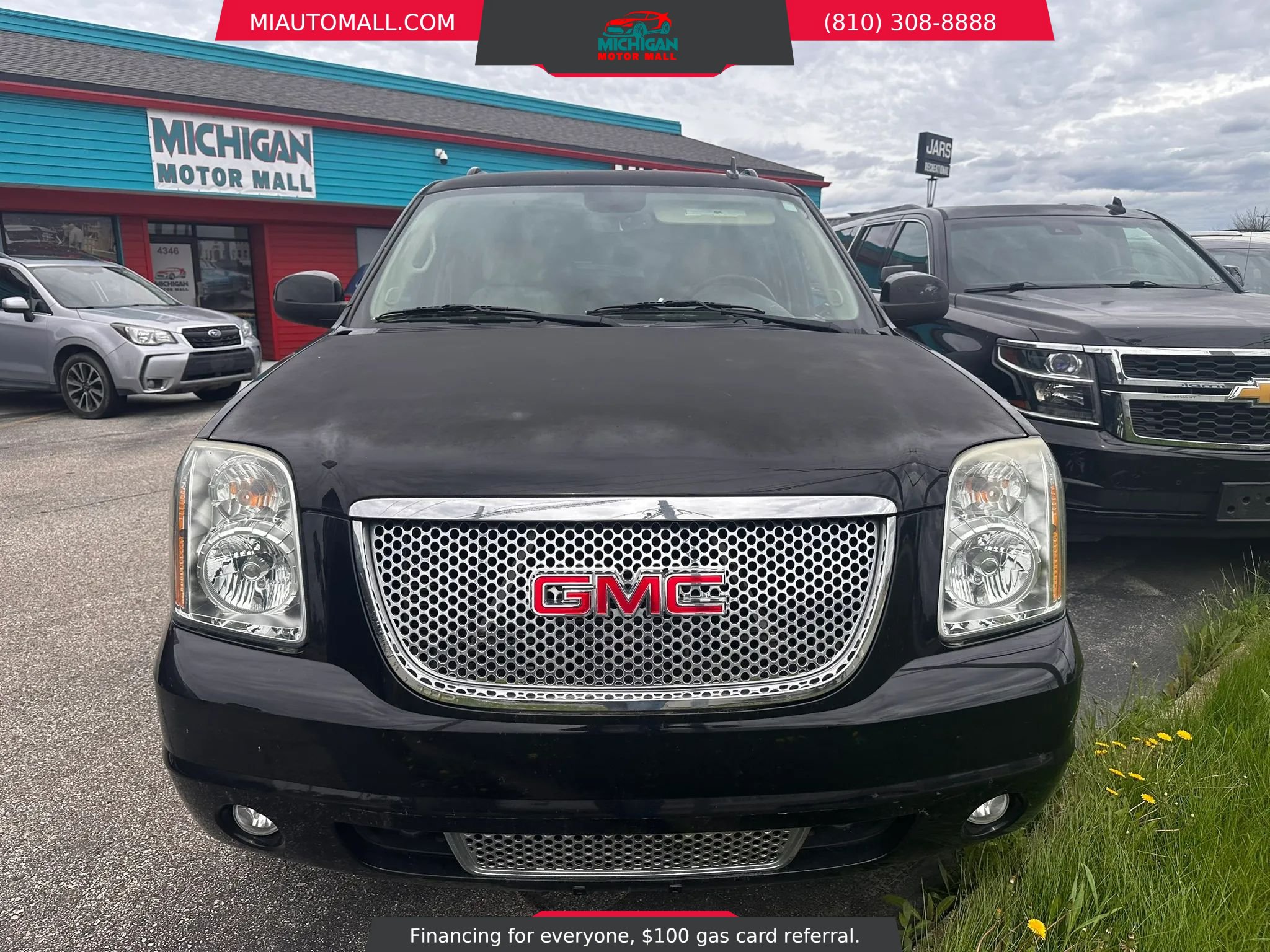 Used 2014 GMC Yukon XL Denali AWD/4WD image 3
