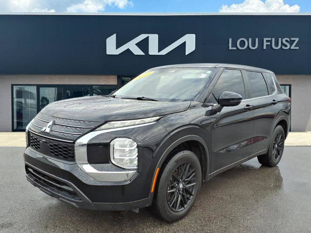 Used 2022 Mitsubishi Outlander ES