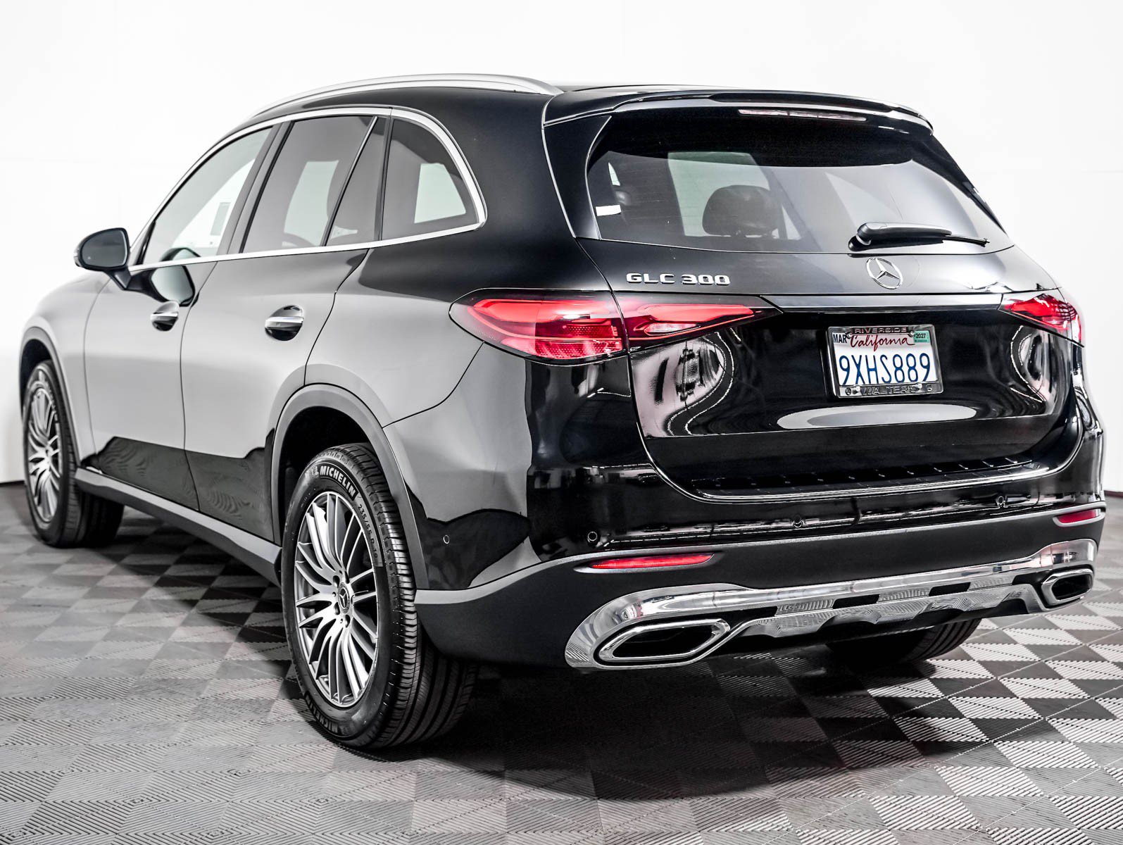 Certified 2026 Mercedes-Benz GLC 300 image 2