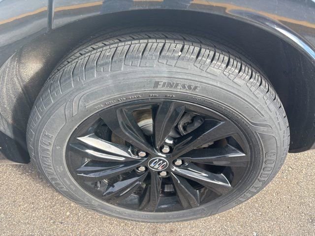 Used 2024 Buick Envista Sport Touring w/ Convenience I Package image 11