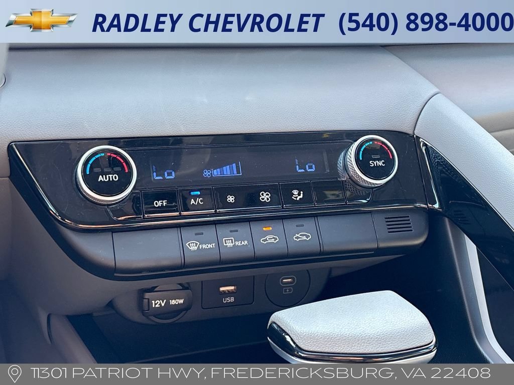 Used 2025 Hyundai Elantra Hybrid FWD image 10
