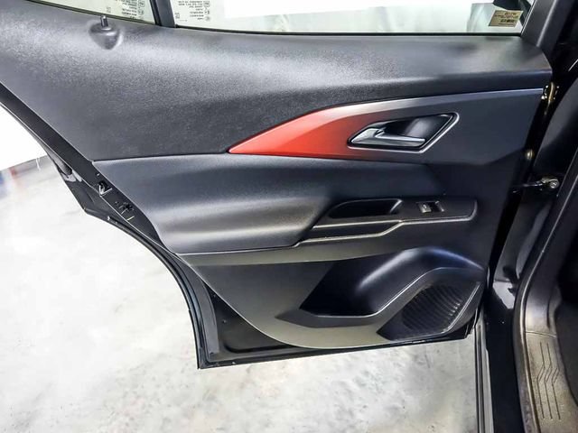 Certified 2024 Chevrolet Equinox EV RS FWD image 27