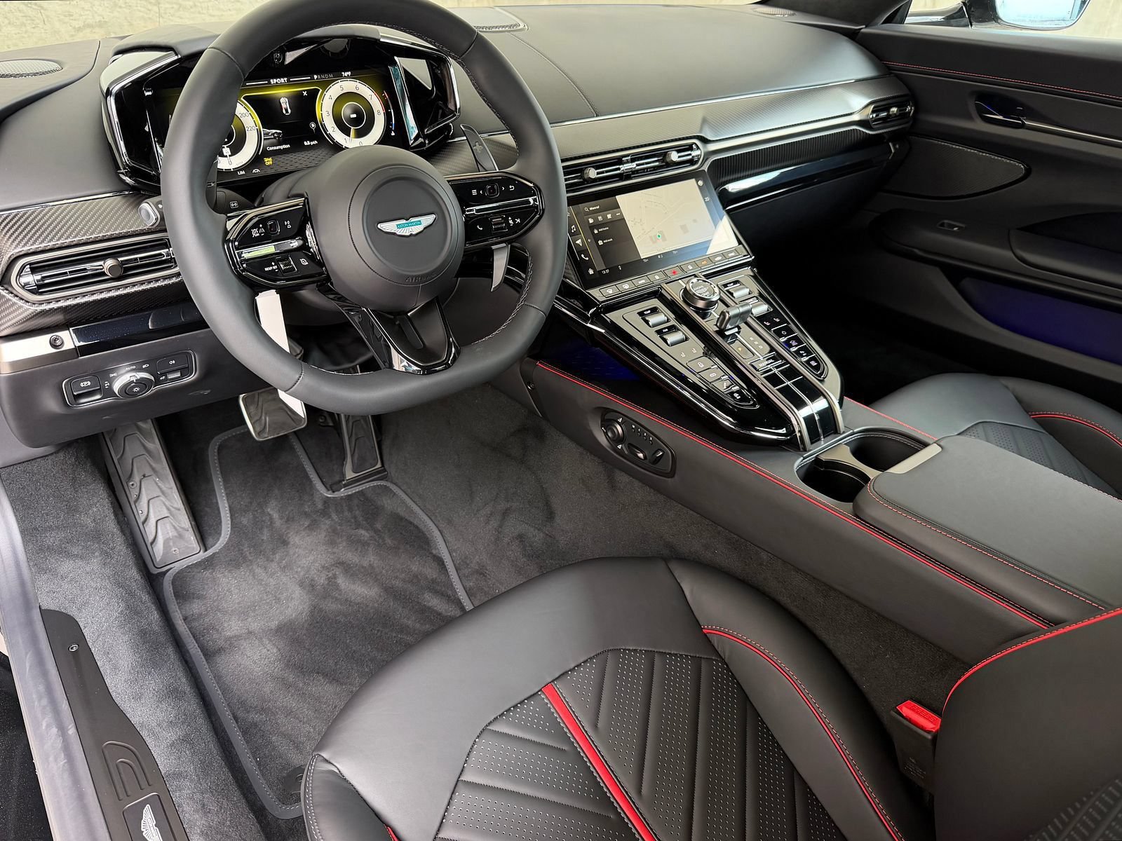 New 2026 Aston Martin V8 Vantage S RWD image 3
