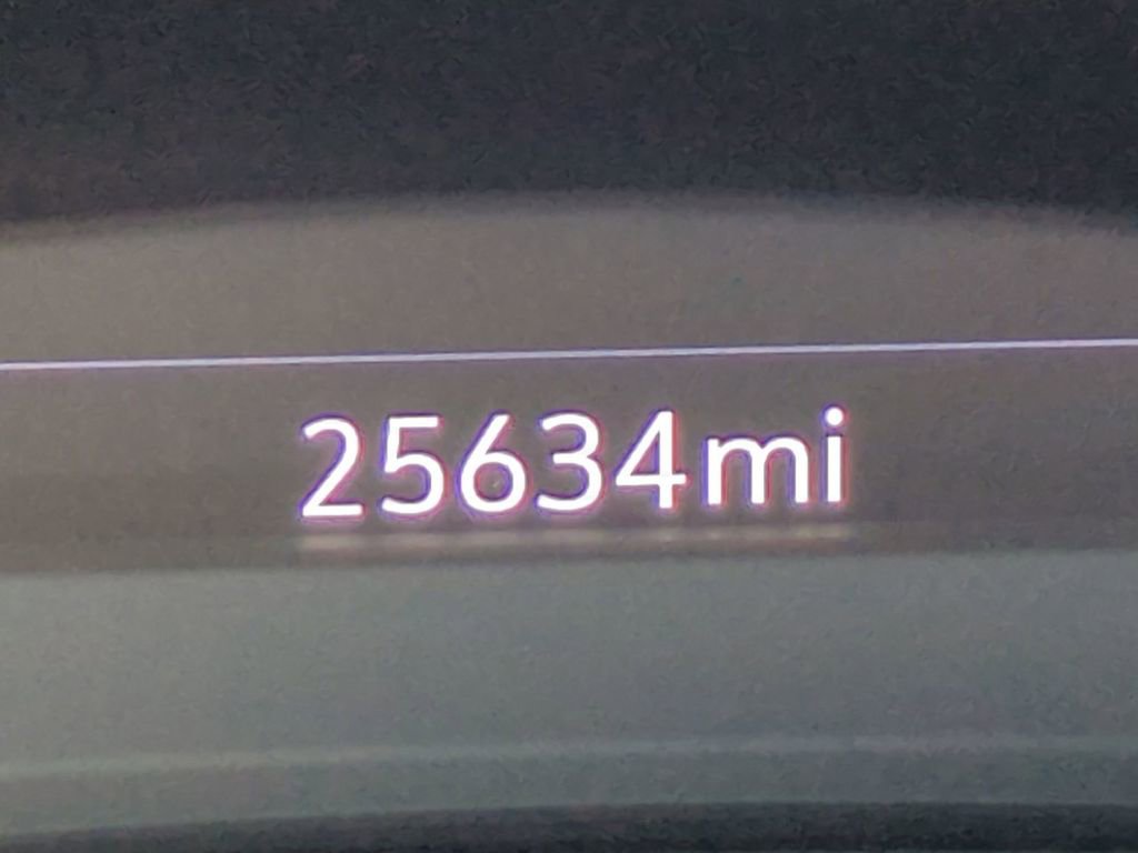 Used 2023 Cadillac XT5 Premium Luxury w/ Technology Package image 28