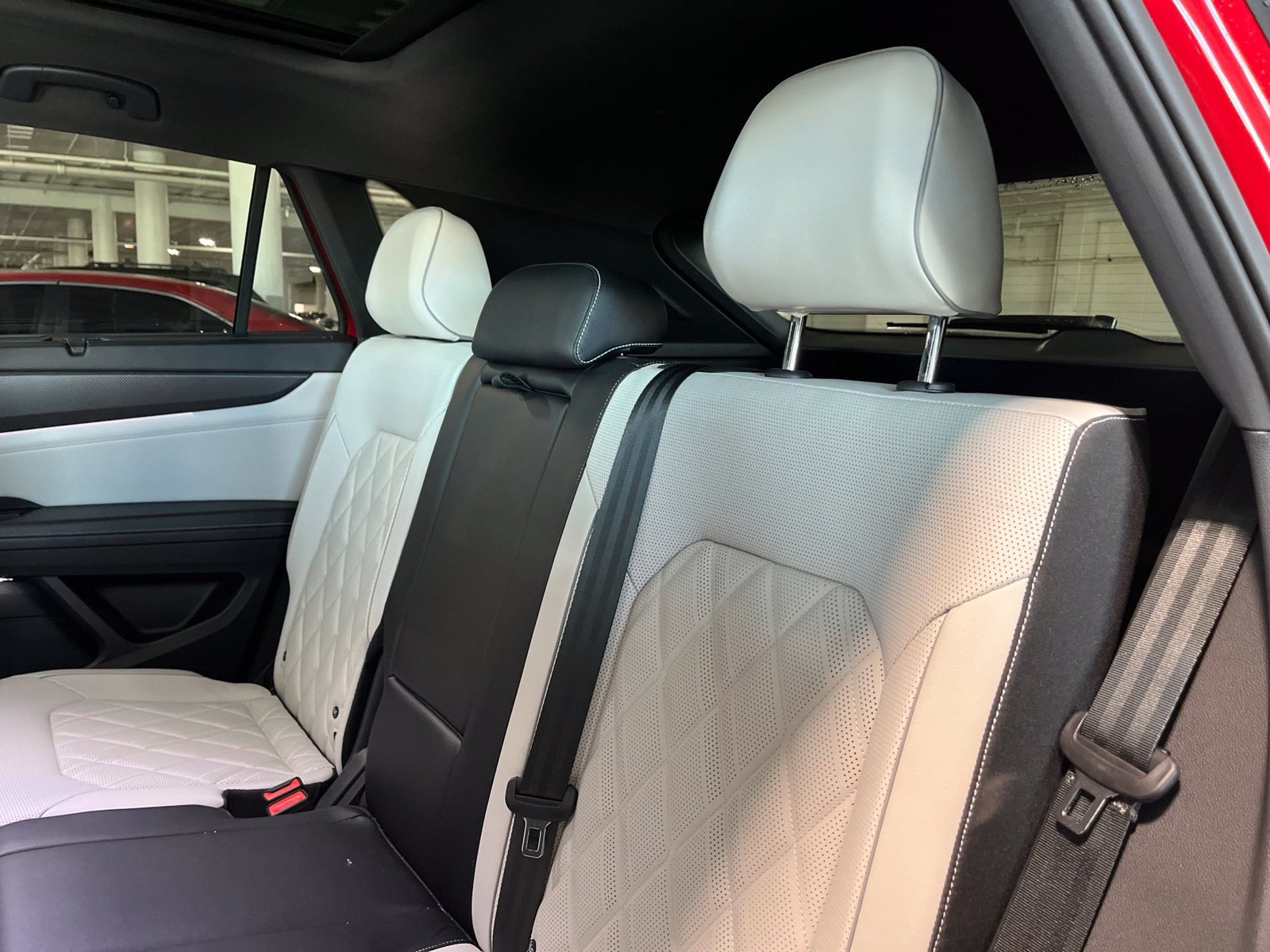 Used 2024 Volkswagen Atlas Cross Sport SEL Premium R-Line AWD/4WD image 37
