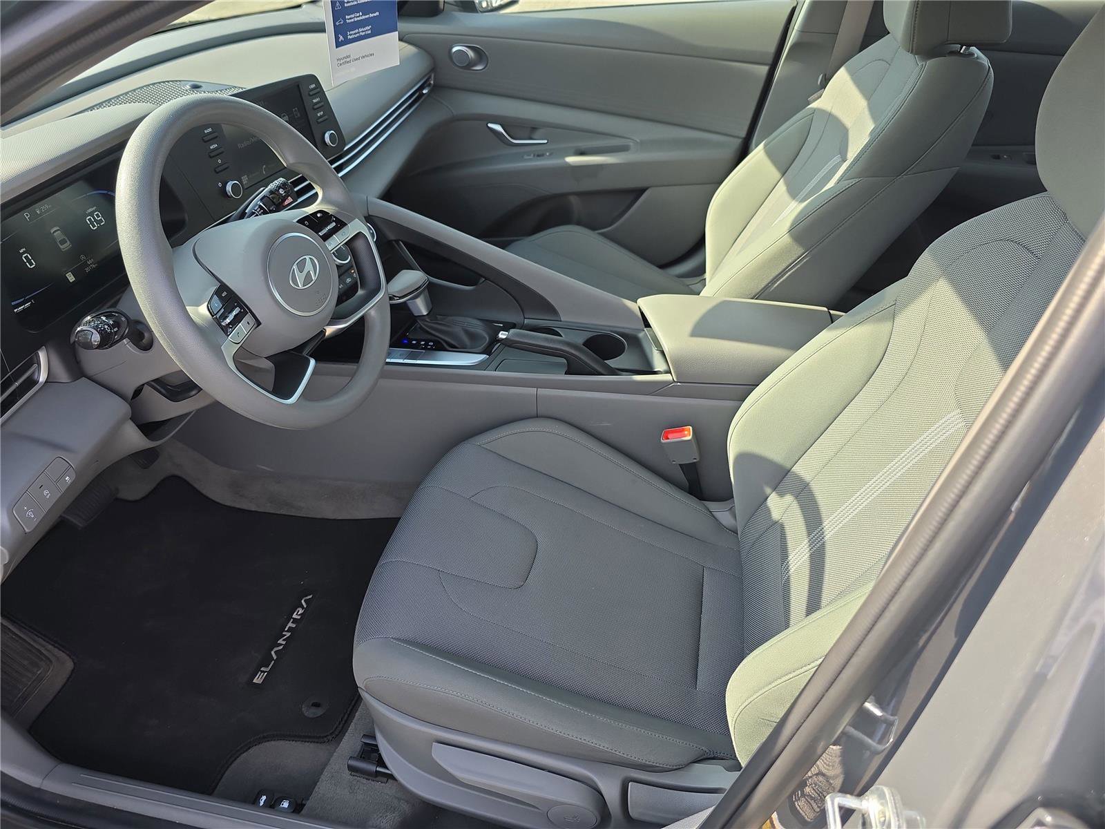Certified 2024 Hyundai Elantra SE image 13