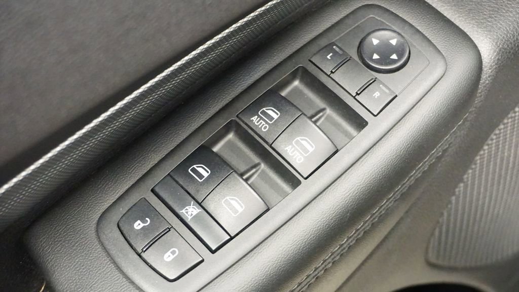 Certified 2018 Dodge Durango GT image 29