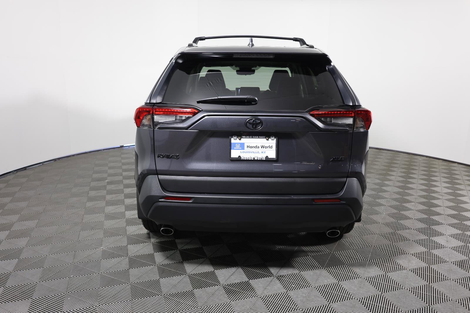 Used 2024 Toyota RAV4 XLE Premium FWD image 6