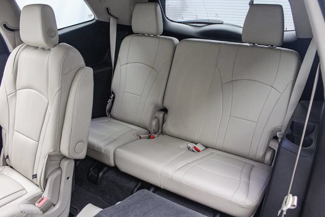 Certified 2018 Buick Enclave Essence FWD image 8
