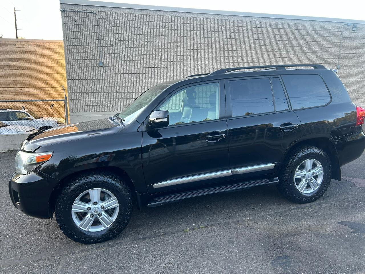 Used 2013 Toyota Land Cruiser AWD/4WD image 7