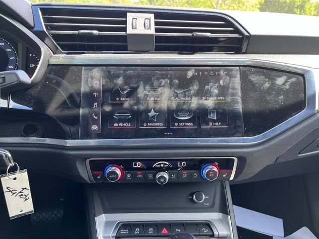 Used 2023 Audi Q3 2.0T Premium image 7