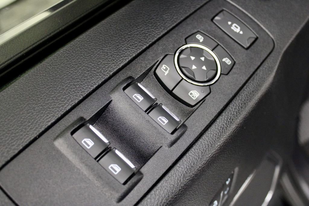 Used 2020 Ford F350 Platinum image 17
