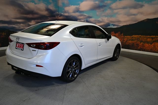 Used 2018 MAZDA MAZDA3 Grand Touring w/ Premium Equipment Package image 10