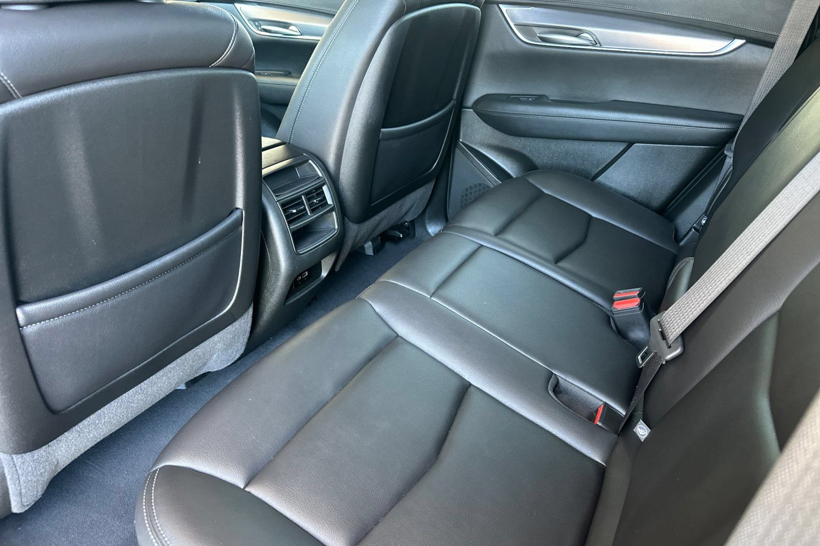 Used 2024 Cadillac XT5 Luxury FWD image 14