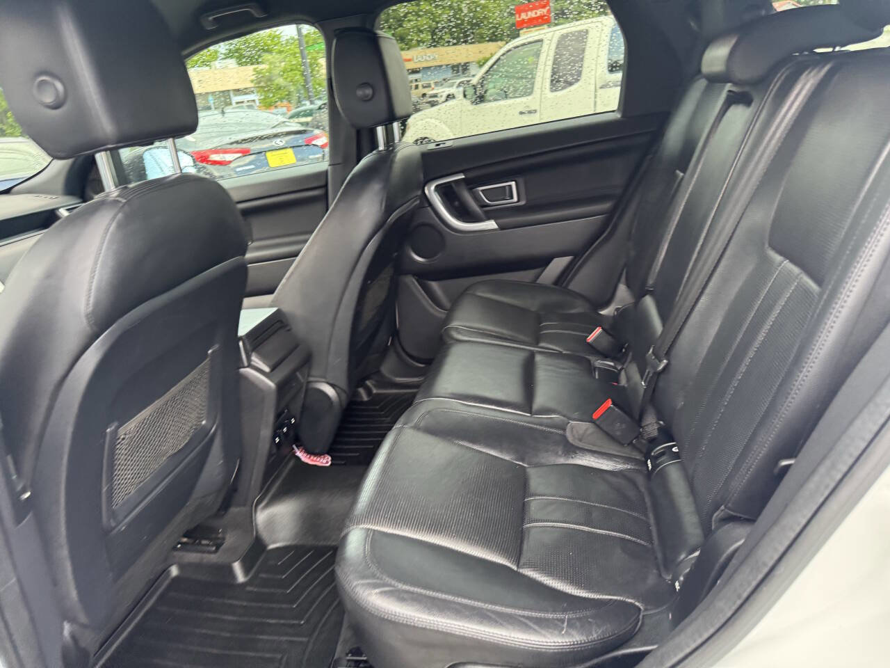 Used 2017 Land Rover Discovery Sport HSE image 30