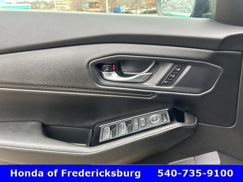 Certified 2025 Honda Accord Touring image 28