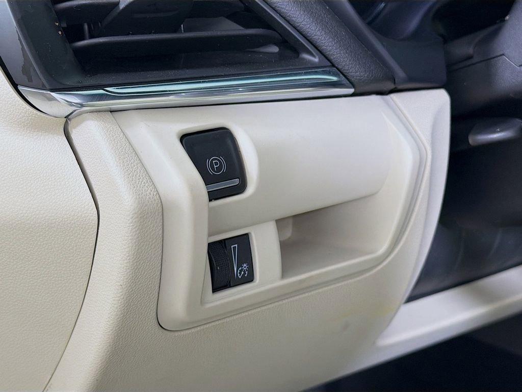 Used 2022 Cadillac CT4 Premium Luxury w/ Climate Package image 12