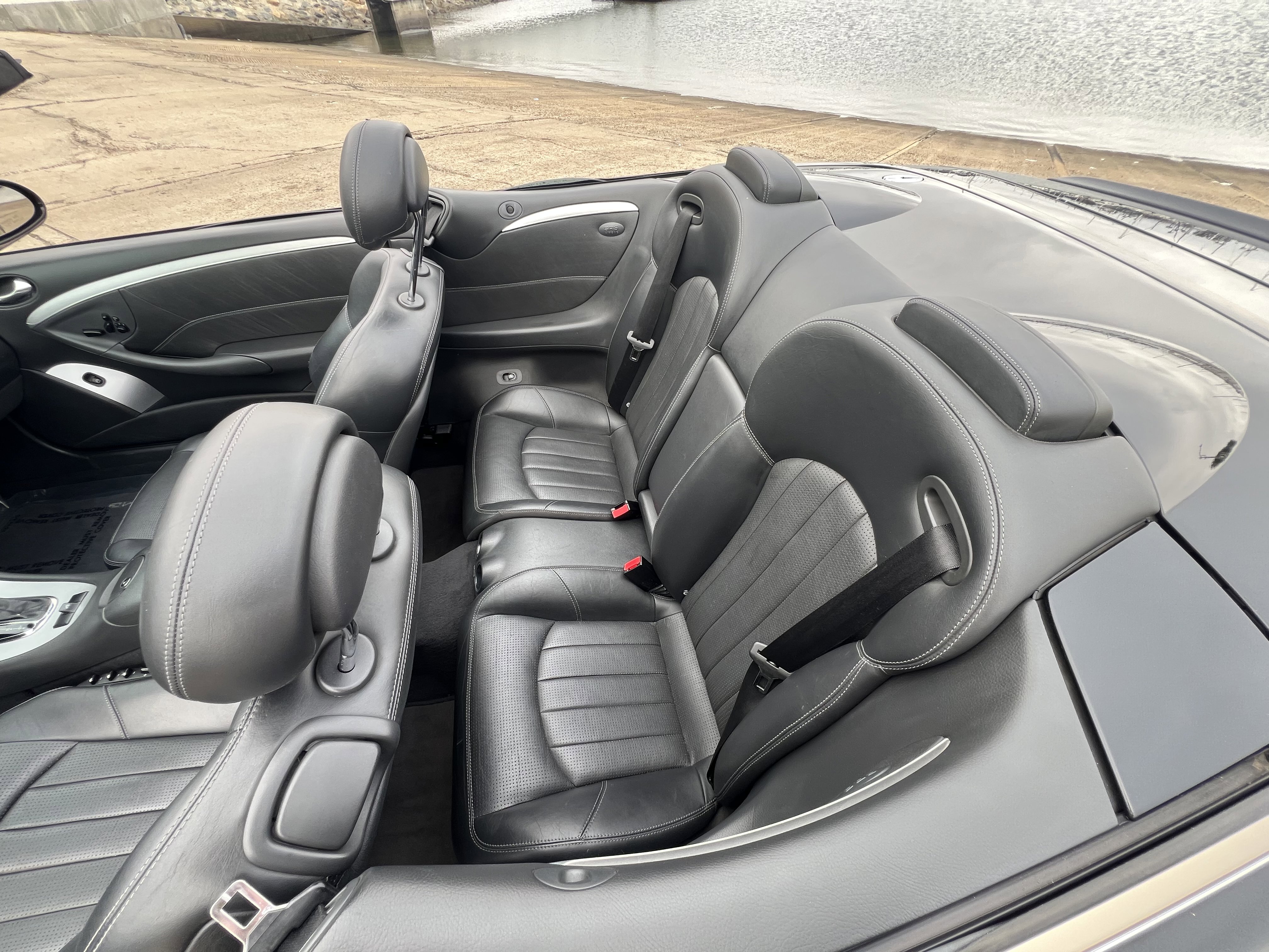 Used 2005 Mercedes-Benz CLK 55 AMG Cabriolet image 26