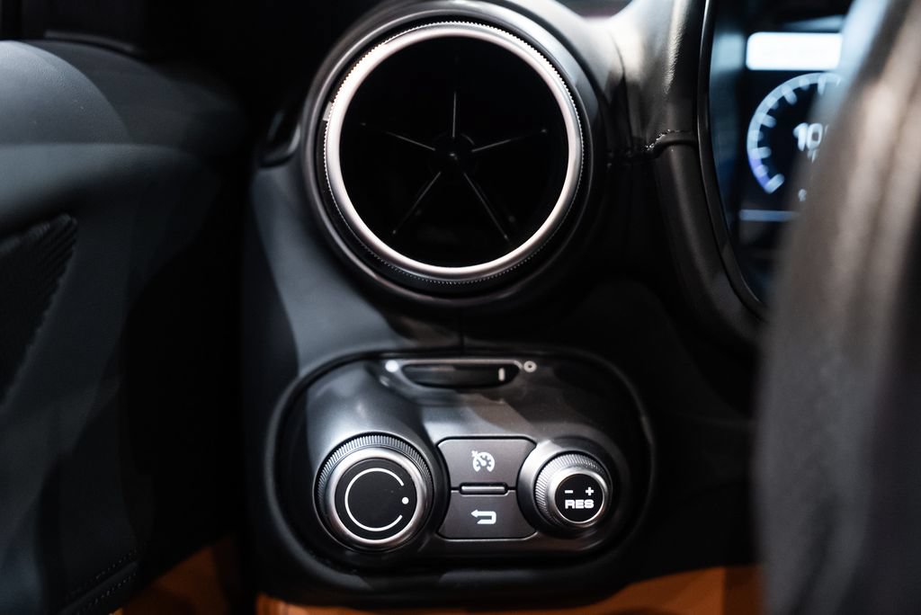 Certified 2020 Ferrari Portofino RWD image 37