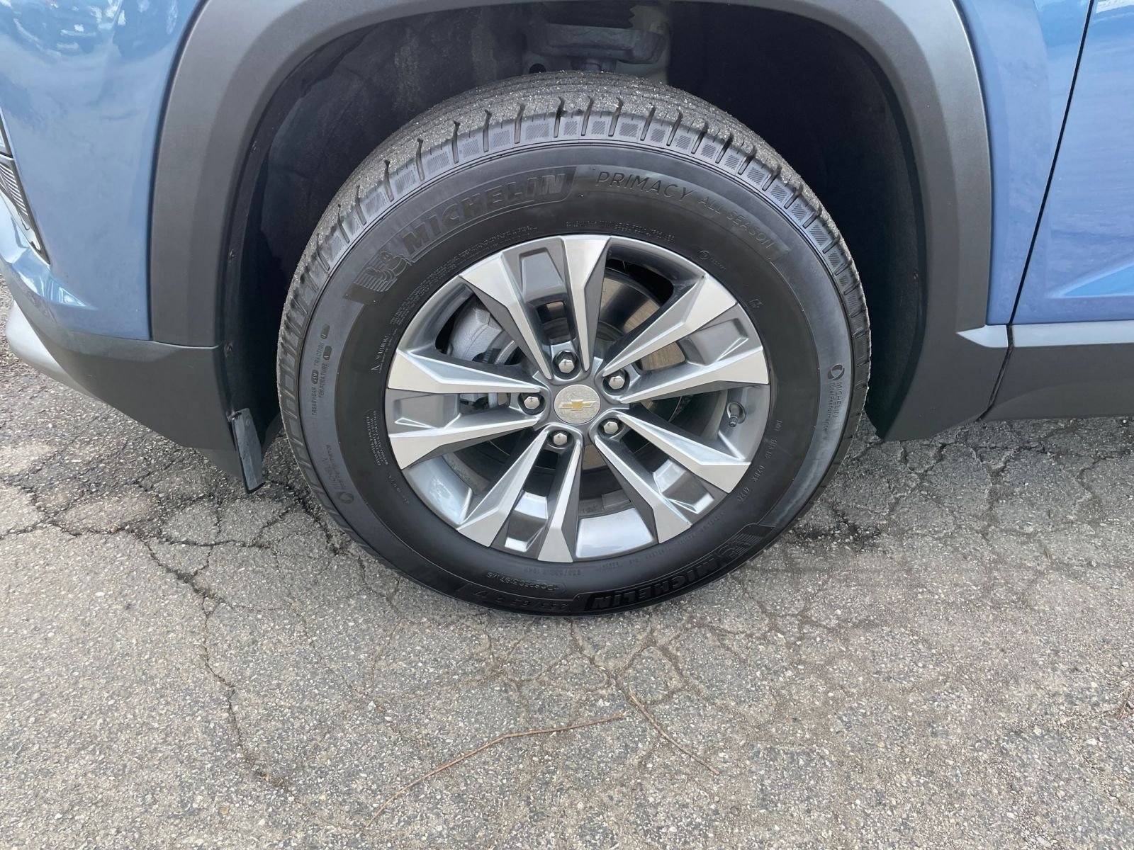 Used 2025 Chevrolet Equinox LT image 30