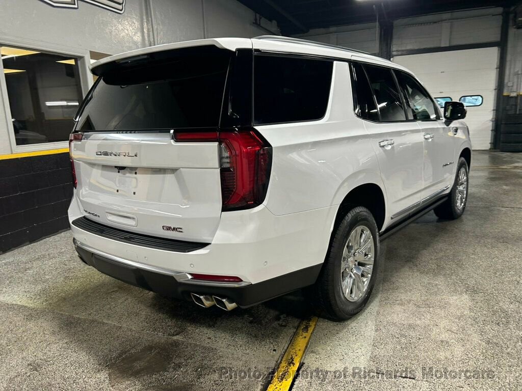 Used 2025 GMC Yukon Denali w/ Sun & Power Step Package AWD/4WD image 4