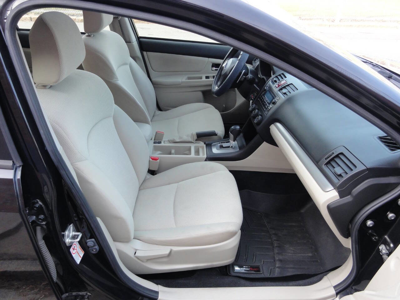 Used 2014 Subaru Impreza 2.0i Premium image 32