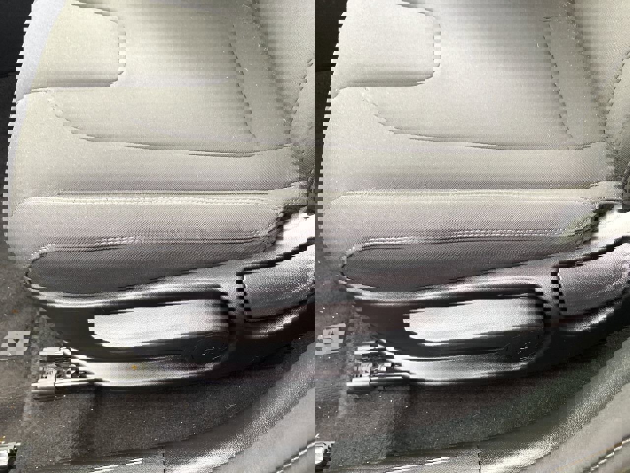 Used 2023 Hyundai Elantra SEL w/ Convenience Package image 13