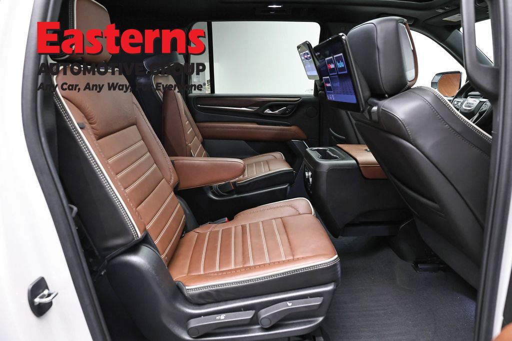 Used 2023 GMC Yukon XL Denali Ultimate w/ LPO, Floor Liner Package AWD/4WD image 27