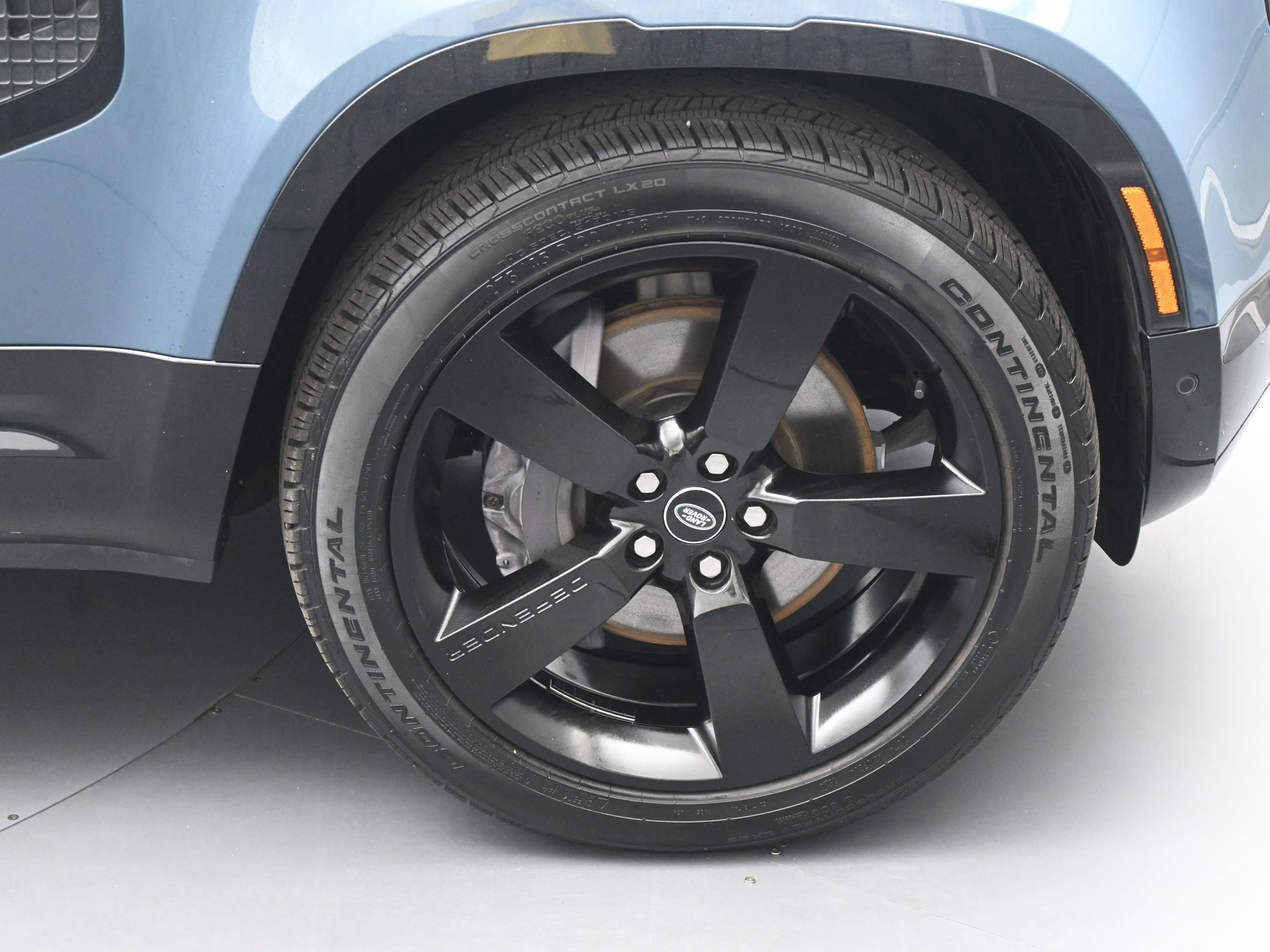 Certified 2023 Land Rover Defender 110 X-Dynamic SE image 12