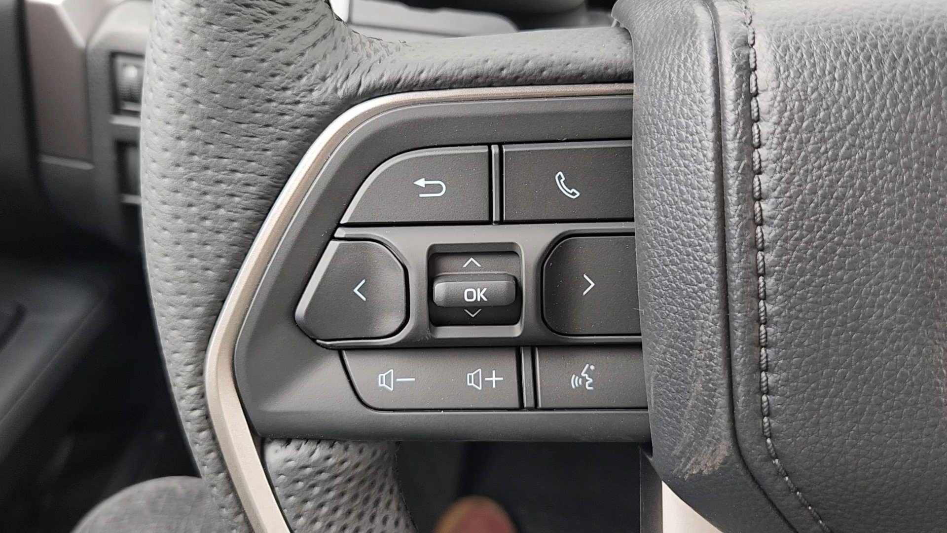 New 2026 Toyota Tacoma TRD Off-Road AWD/4WD image 15