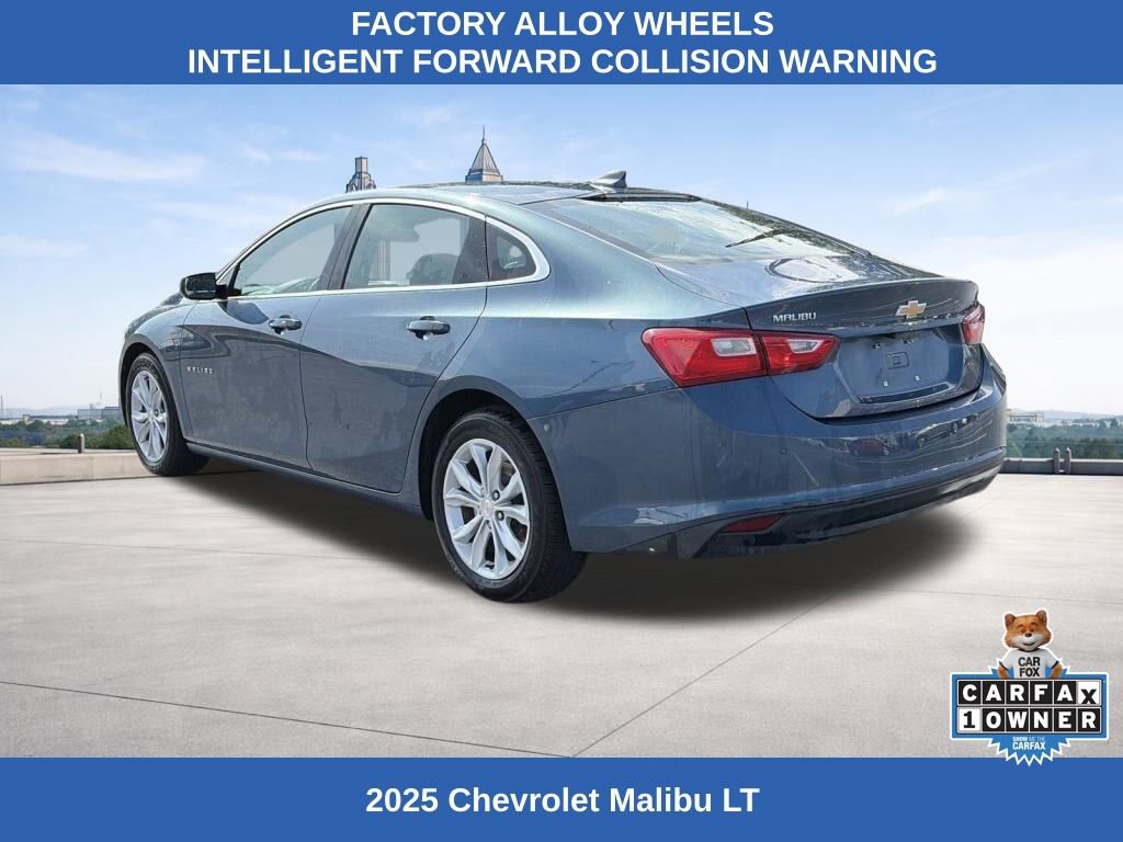 Used 2025 Chevrolet Malibu LT image 3
