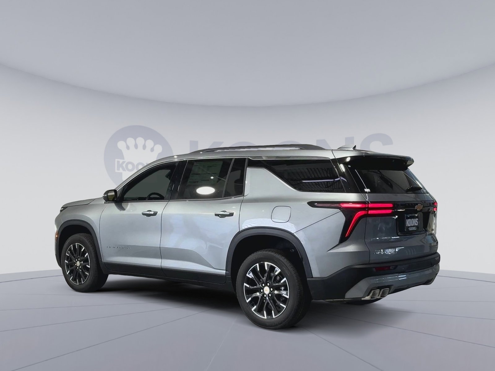 New 2026 Chevrolet Traverse LT w/ Sun and Wheel Package FWD image 8