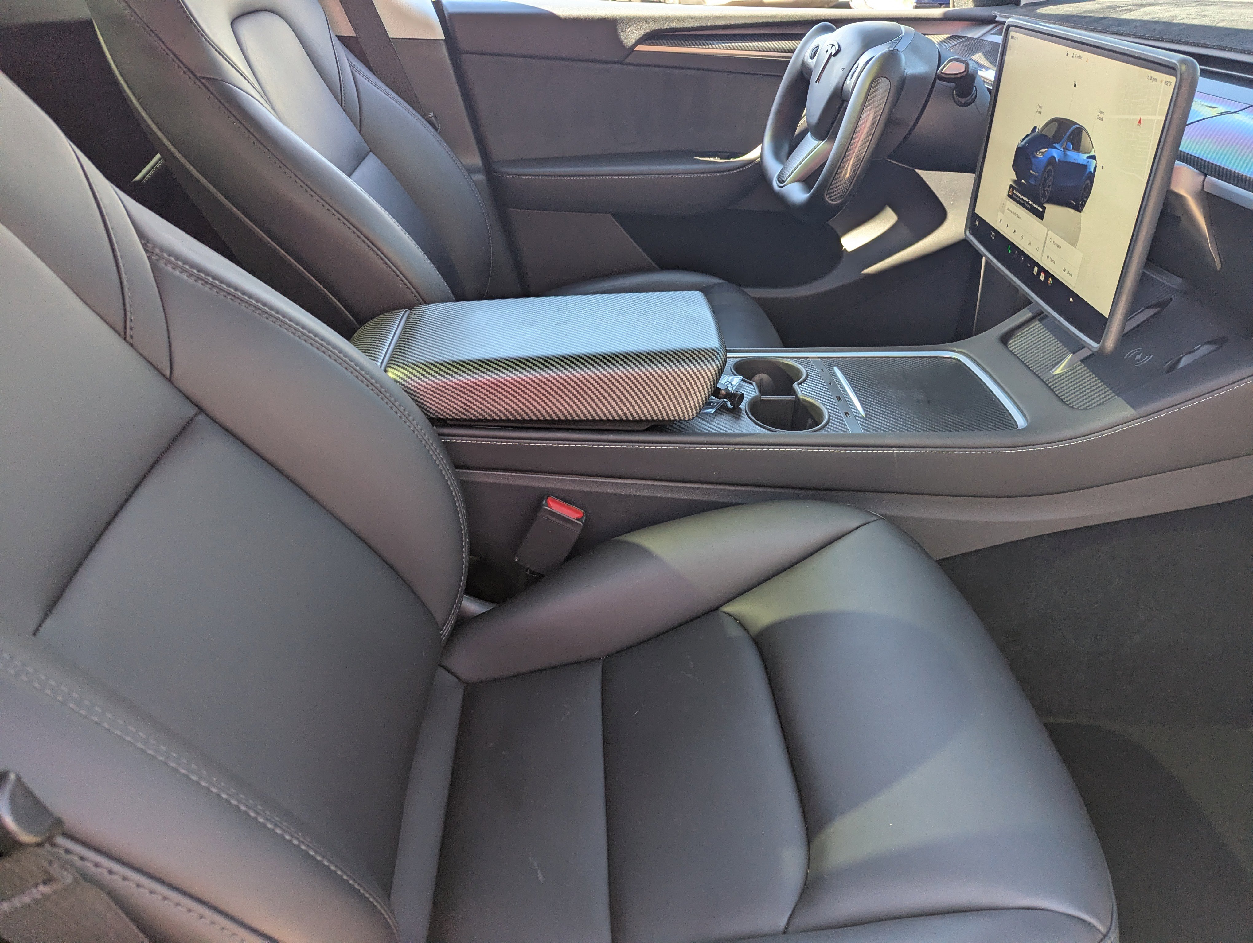 Used 2025 Tesla Model Y Performance image 9