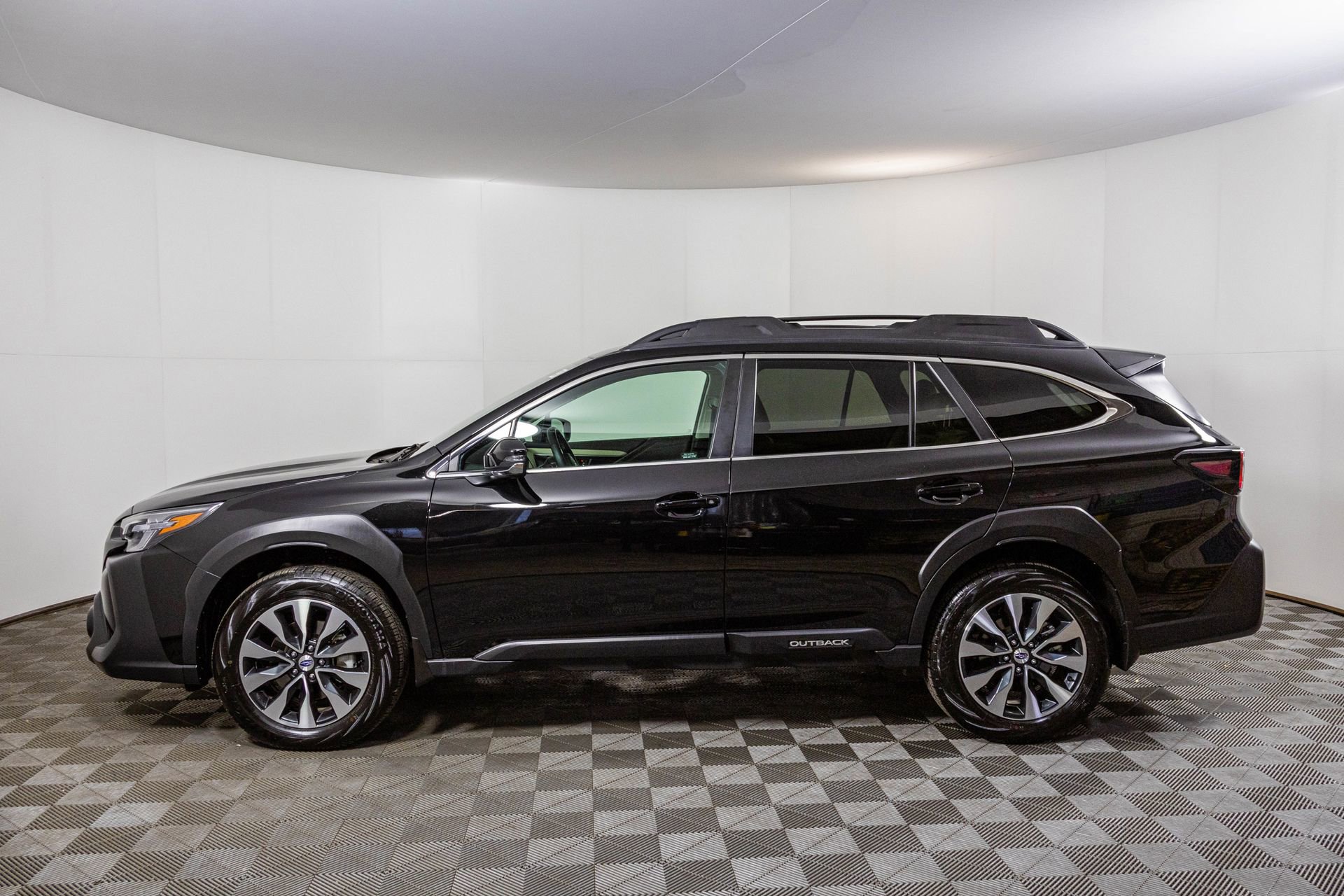 Used 2025 Subaru Outback Limited w/ Popular Package #2 image 58