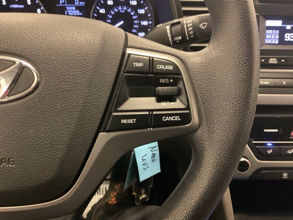 Used 2017 Hyundai Elantra SE FWD image 24