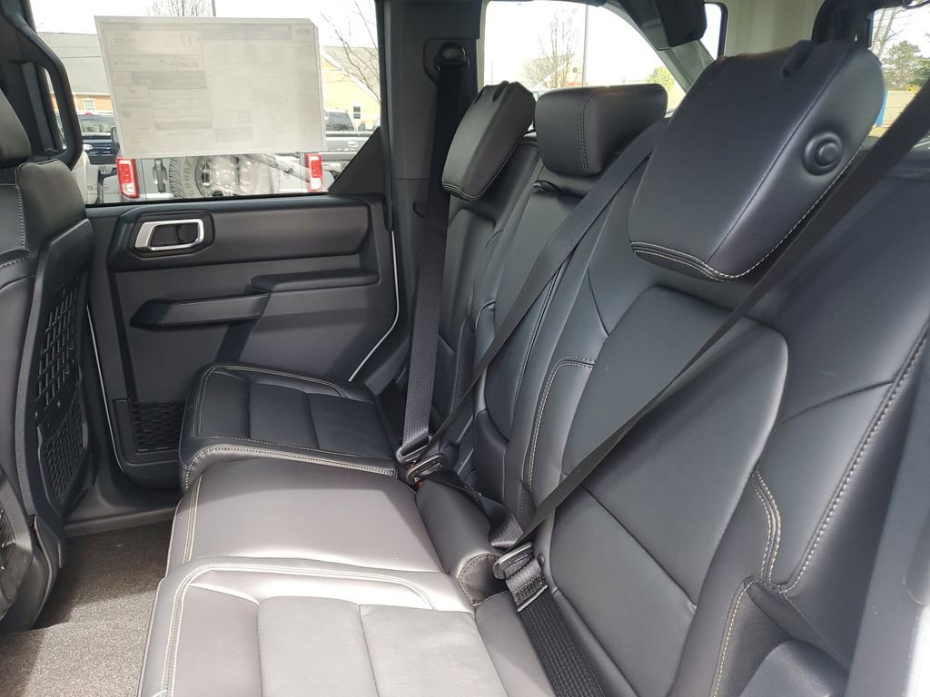 New 2026 Ford Bronco Badlands image 28