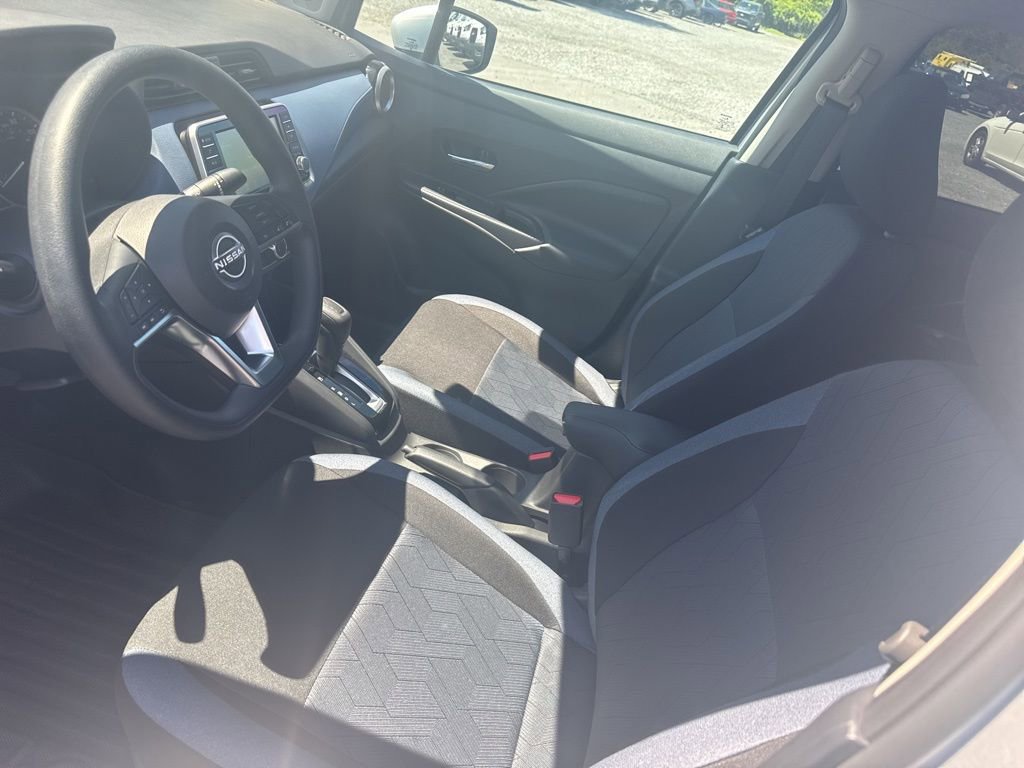 Used 2025 Nissan Versa SV w/ Trunk Package FWD image 12