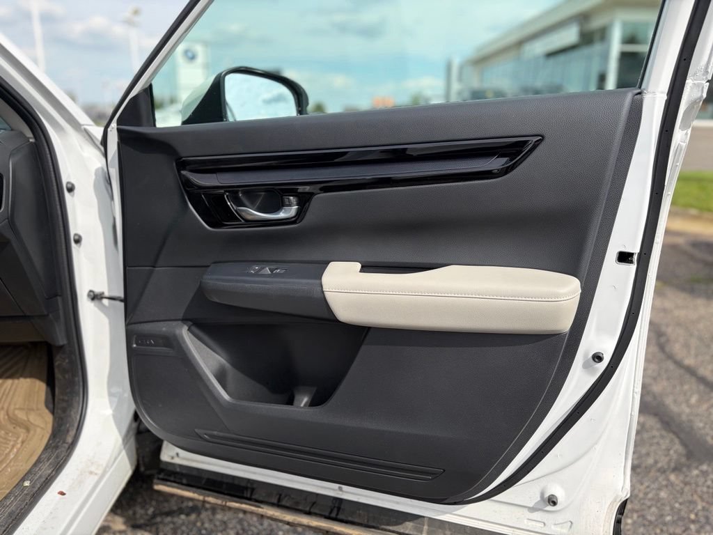 Used 2024 Honda CR-V EX-L image 16