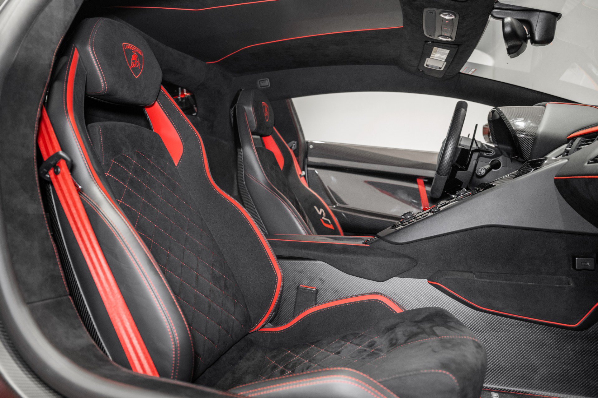 Used 2021 Lamborghini Aventador SVJ AWD/4WD image 29
