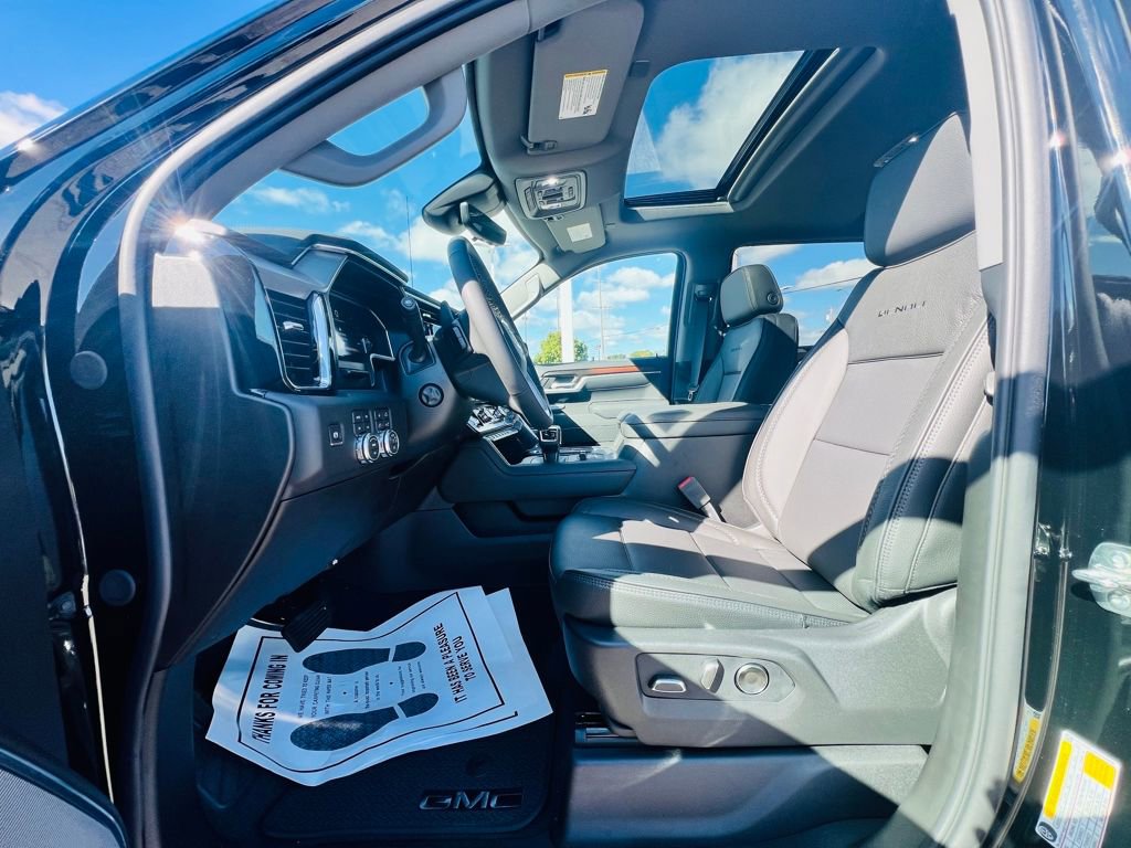 New 2026 GMC Sierra 1500 Denali w/ Denali Reserve Package image 9
