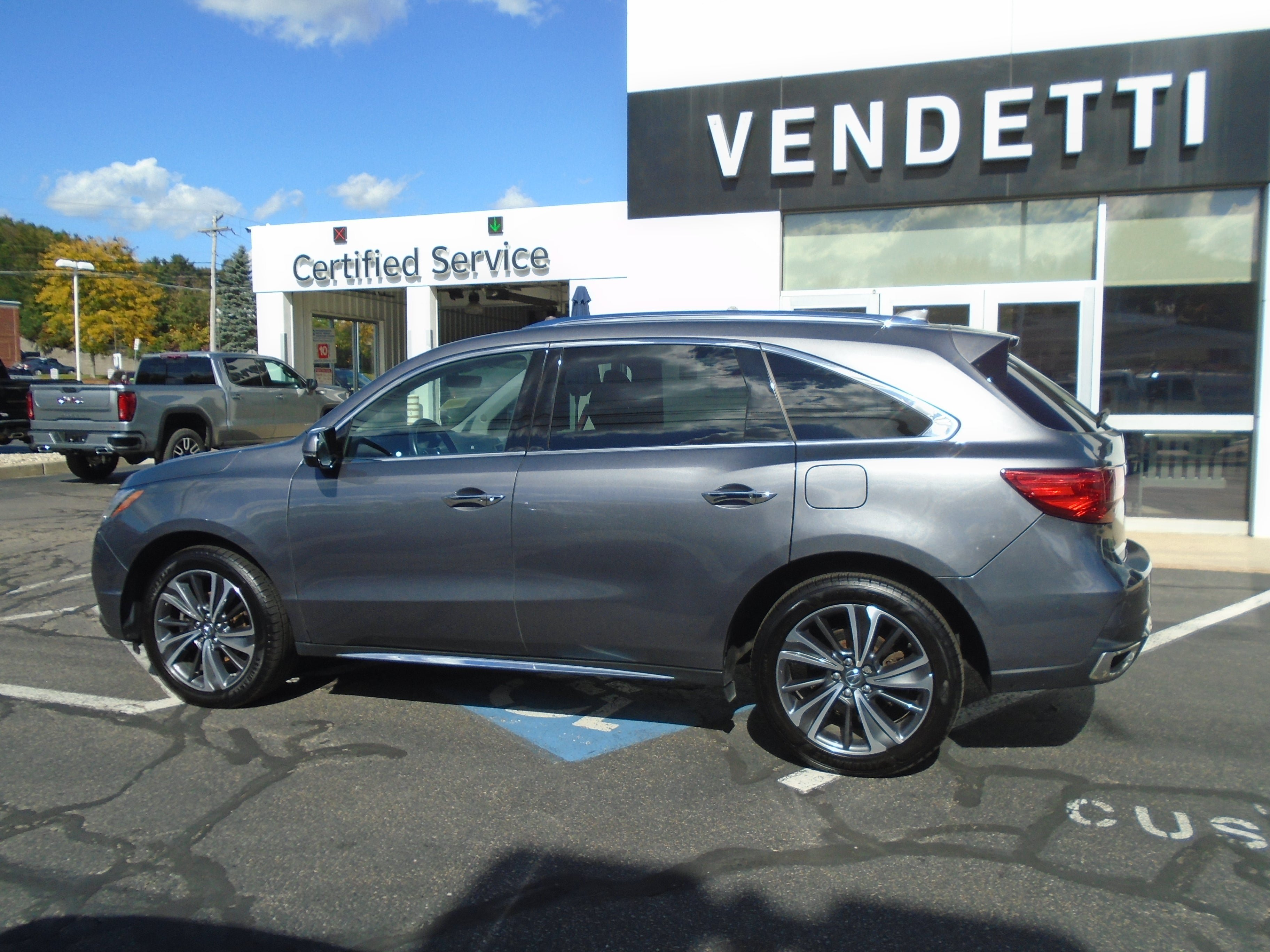 Used 2020 Acura MDX w/ Technology Package AWD/4WD image 10