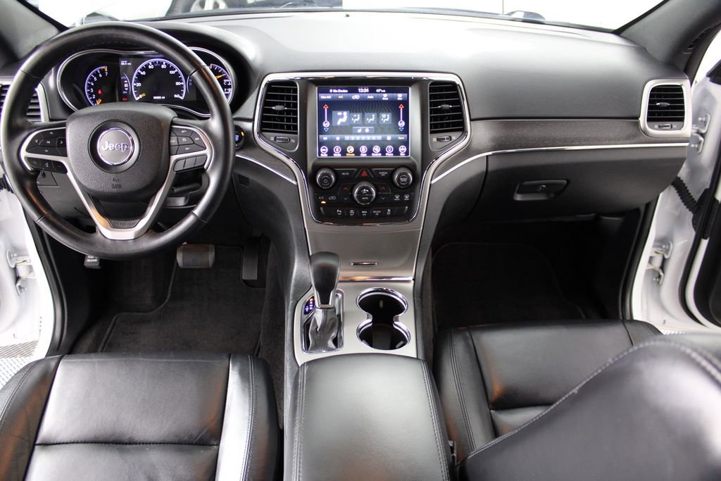 Used 2018 Jeep Grand Cherokee Limited image 27