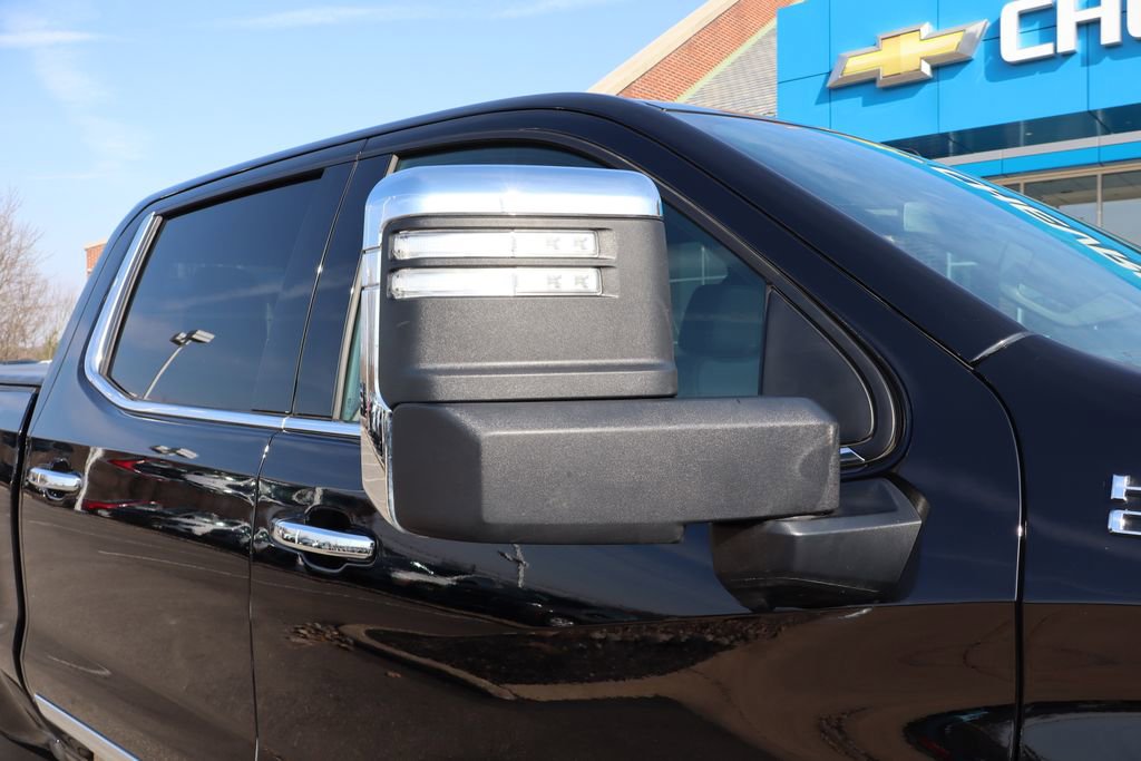 Used 2025 Chevrolet Silverado 1500 High Country w/ High Country Premium Package image 2